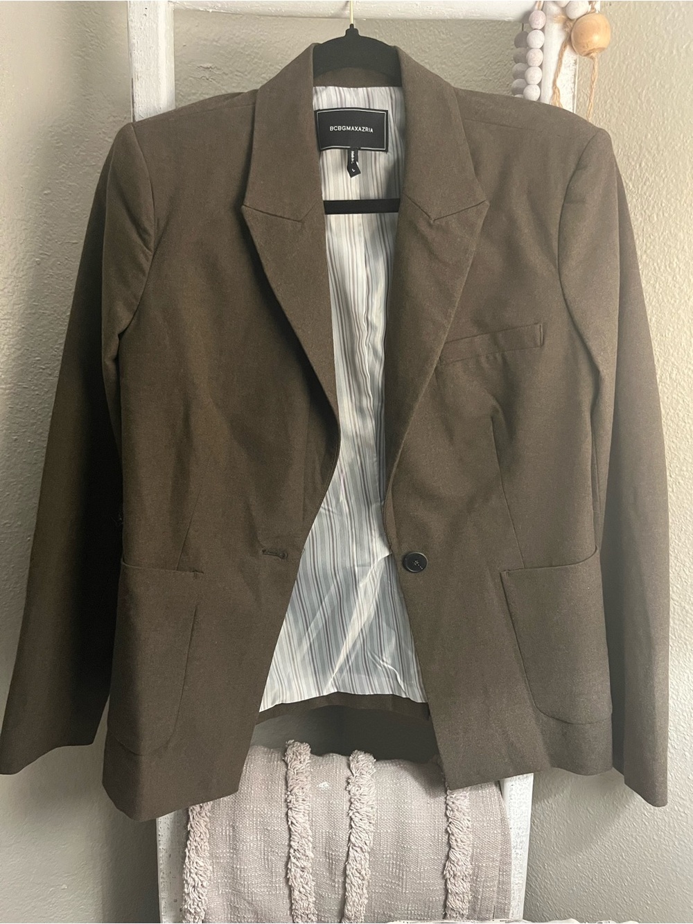BCBGMaxAzria Olive Single-Button Blazer